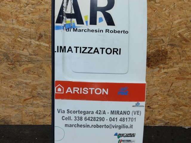 Csomagtér küszöb műanyag