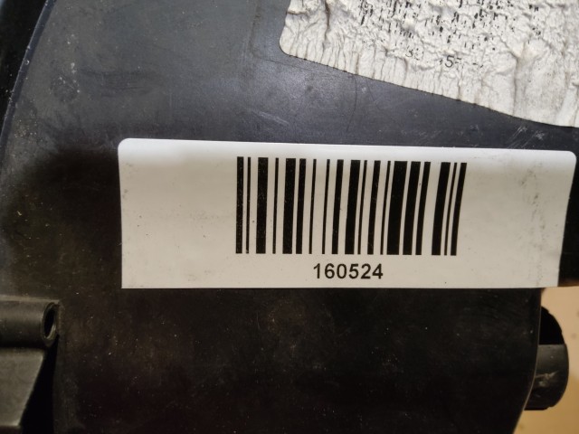 160524 Fiat 500 2007-2015 jobb első fényszóró a képen látható sérüléssel