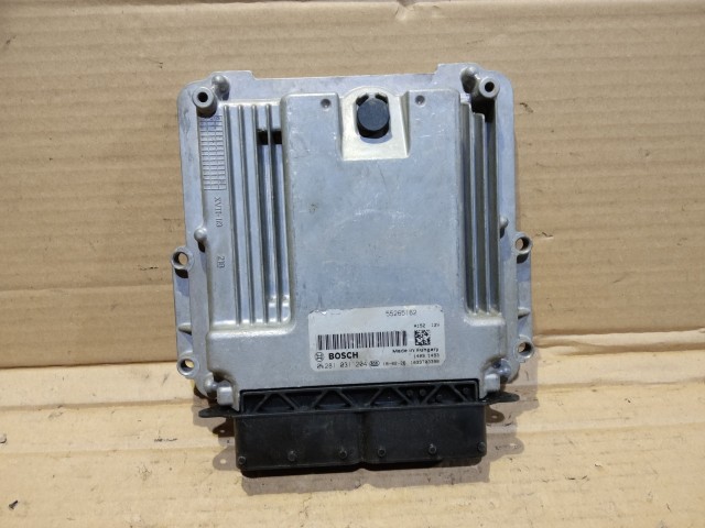 Fiat Tipo 2015- 1,6 16v Diesel motorvezérlő  55265162 , 0281031204