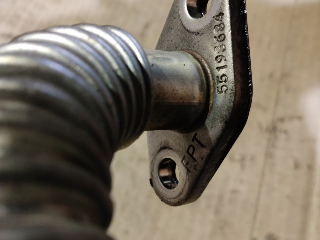 Alfa Romeo 159 2005-2011 1,9 16v Diesel turbó olaj cső 55198684