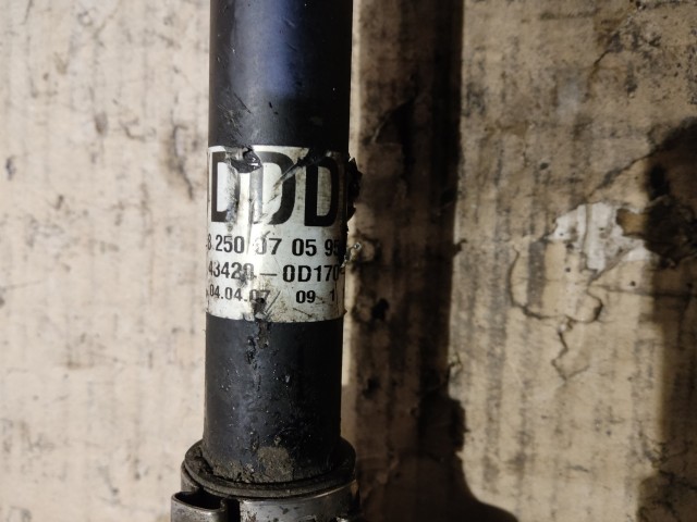 Toyota Yaris 2005-2009 1,3 VVTI bal oldali féltengely 434200d170b