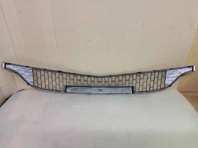 Lancia Delta 2008-2014 gyári új , első lökhárító alsó díszrács