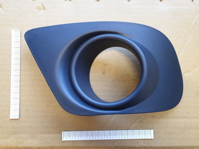 Fiat Freemont utángyártott új, bal első ködlámpa keret