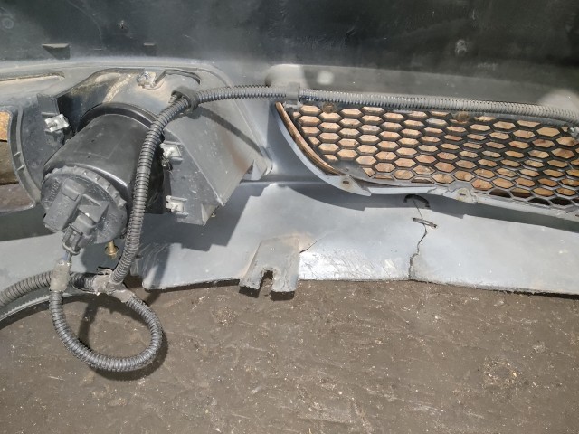 163107 Alfa Romeo 156 2003-2005 első lökhárító a képen látható sérüléssel