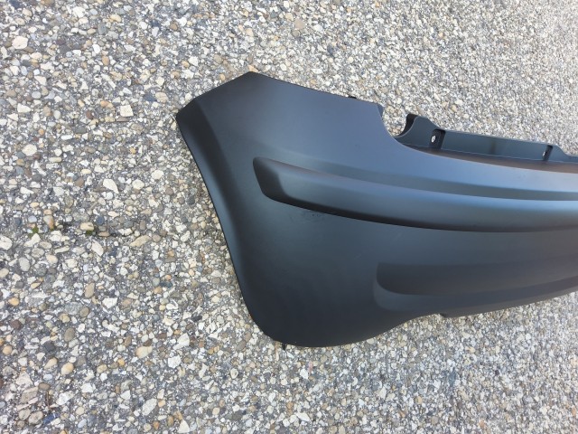 Fiat Panda II. 2003-2011 utángyártott új hátsó lökhárító, sima fekete műanyag