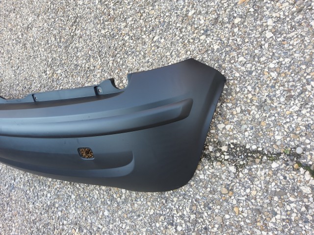 Fiat Panda II. 2003-2011 utángyártott új hátsó lökhárító, sima fekete műanyag