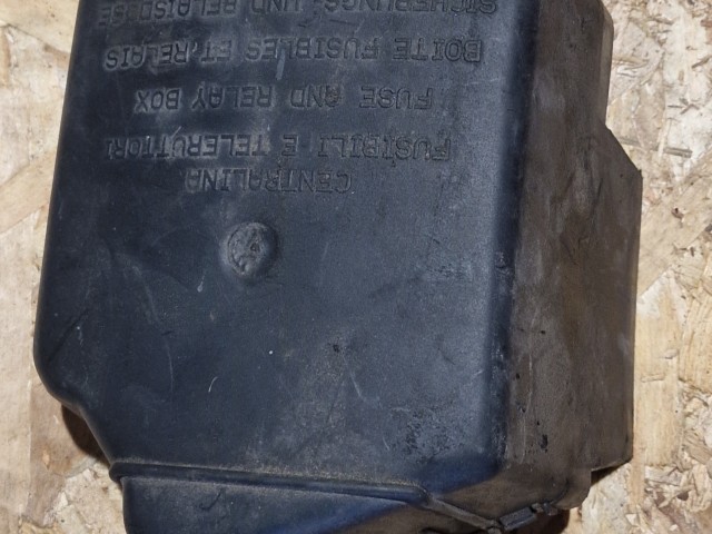 Fiat Doblo 2000-2009 biztosítéktábla ház fedél 735391026