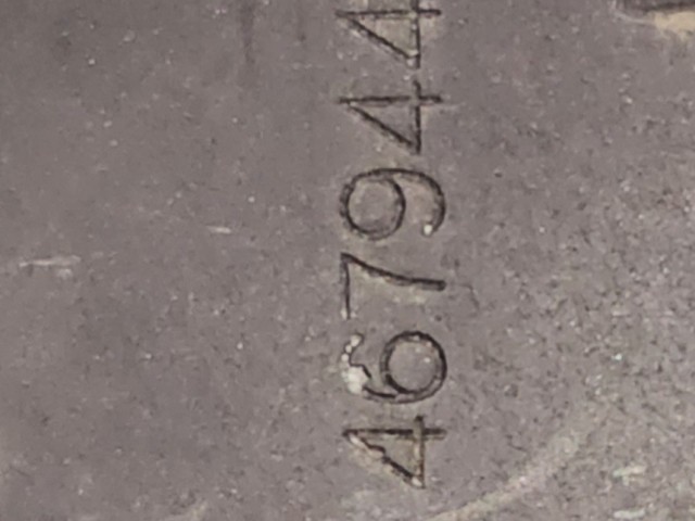  150623 Alfa Romeo 147, Gt 1,9 Diesel légszűrőház a képen látható sérüléssel