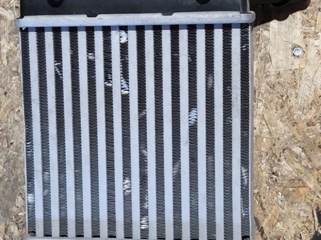 Fiat Punto III. 1,3 16v Diesel intercoller 46836770