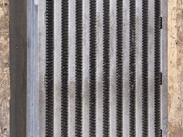 43491 Fiat 500 intercoller 900cm3 TwinAir 51855481 a képen látható sérüléssel