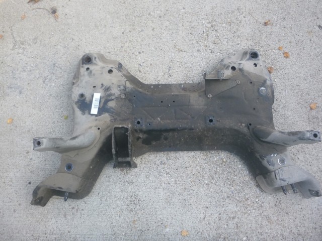 143339 Citroen DS5 2011-2018 2,0 Diesel automata váltós első segédalváz (bölcső) 