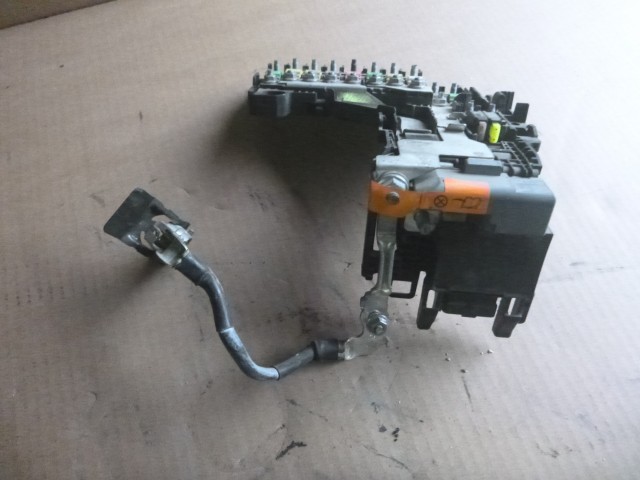 Citroen DS5 2011-2018 külső biztosítéktábla (akkumulátoron) 9800223680 