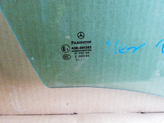 130086 Mercedes Benz B-Class 2005-2011 jobb első zöld színű üveg