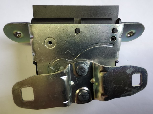 Fiat Grande Punto, Bravo, 500 utángyártott új csomagtérajtó zár 55702917