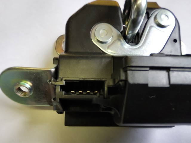 Fiat Grande Punto, Bravo, 500 utángyártott új csomagtérajtó zár 55702917