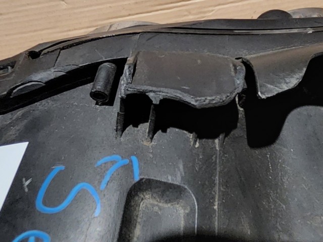 162182 Alfa Romeo 159 2005-2011 Lámpa , Fényszóró Használt Xenon Bal első  a képen látható sérüléssel