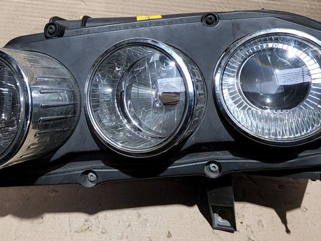 162182 Alfa Romeo 159 2005-2011 Lámpa , Fényszóró Használt Xenon Bal első  a képen látható sérüléssel