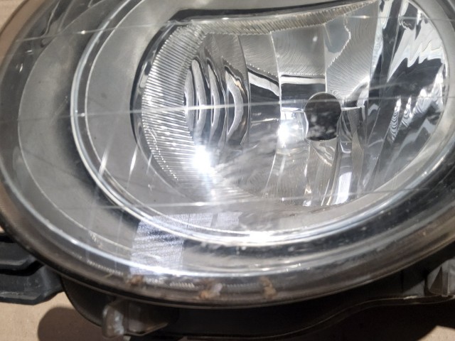 12241 Fiat 500 2007-2015 bal első fényszóró, koszos a belseje!!! 51787492