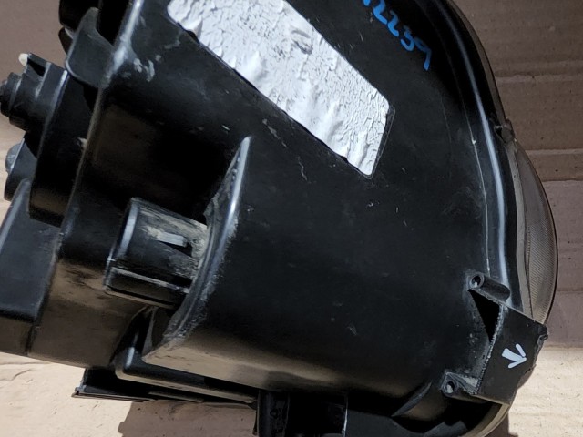 12239 Fiat 500 2007-2015 bal első fényszóró, a képen látható sérüléssel 51787492