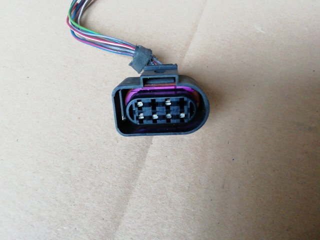 143775 Audi A4 B6 kabrio 2002-2006 Hátsó lámpa Elektromos csatlakozó 