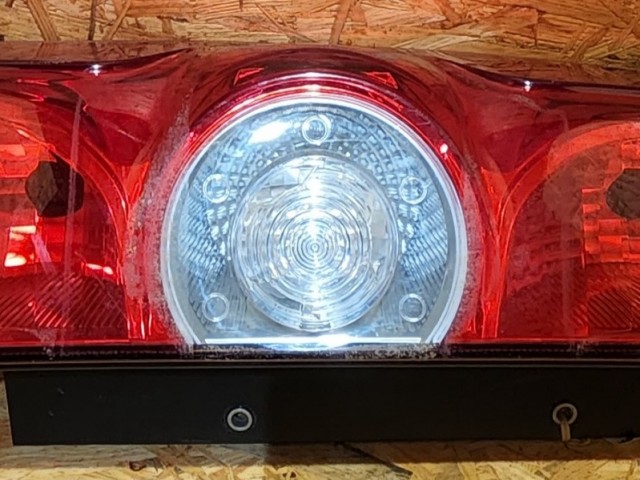 165021 Fiat Doblo 2009-2015, Opel Combo 2012-2018 bal hátsó lámpa,a képen látható sérüléssel!!! 51830565