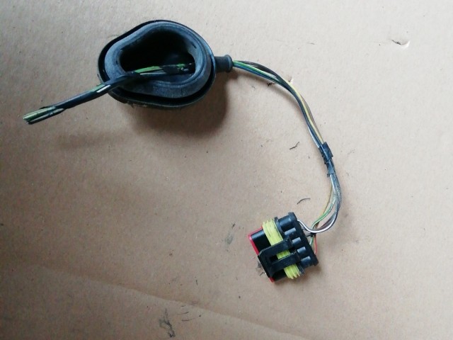 143801 Fiat 500 2007-2015 hátsó lámpa elektromos csatlakozó  