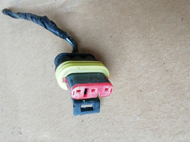 143814 Alfa Romeo Giulietta 2010-2020 bal hátsó, külső lámpa elektromos csatlakozó 50513613