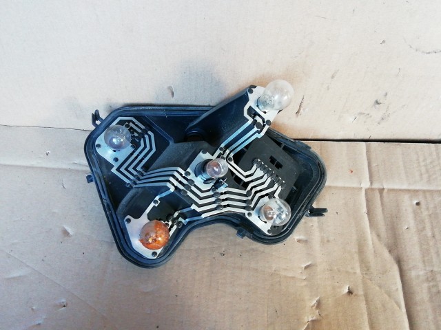 Fiat Stilo 3 ajtós , bal hátsó lámpa izzó foglalat 46823706