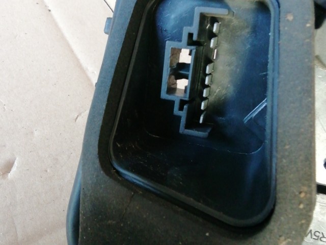 Fiat Stilo 3 ajtós, jobb hátsó lámpa, izzó foglalat 46823705