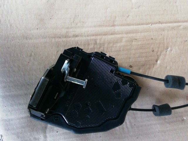 Toyota Rav 4 2006-2013 bal hátsó ajtózár 2C7060817