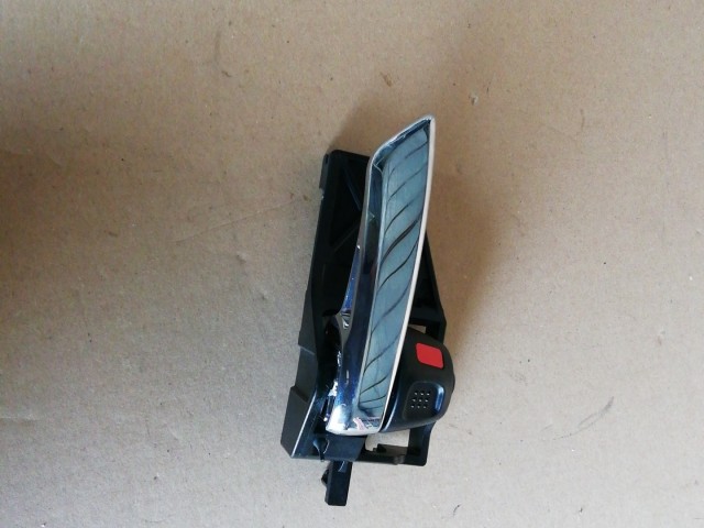 126020 Suzuki Swift 2017-  bal hátsó belső Kilincs