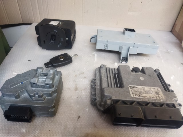 71949 Fiat Croma 2,4 20v  Diesel motorvezérlő szett 0281012150 , 55200535