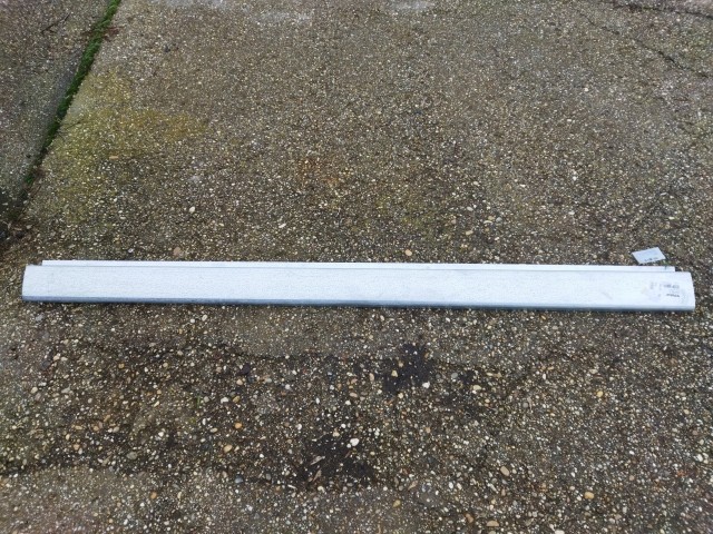 Fiat Scudo 2007-2016 utángyártott új jobb oldali küszöb borítás  2000 mm hosszú