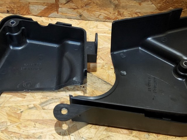 Alfa Romeo, Fiat, Lancia utángyártott új vezérlés burkolat 55183452