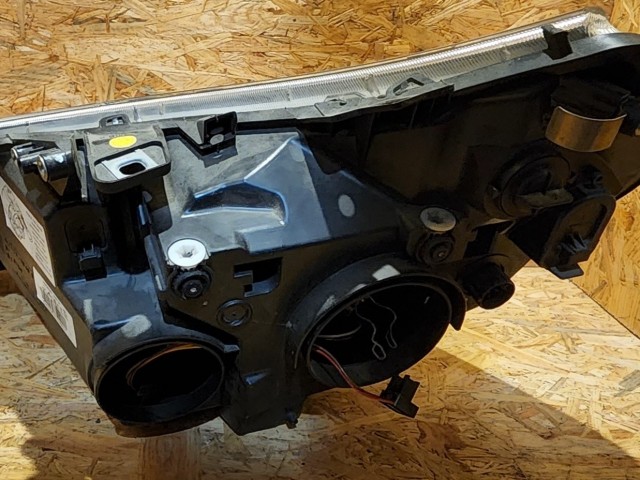 165133 Fiat Ducato 2006-2013 Jobb első fényszóró, izzó takaró kupakok nélkül, lila csatlakozós!!!