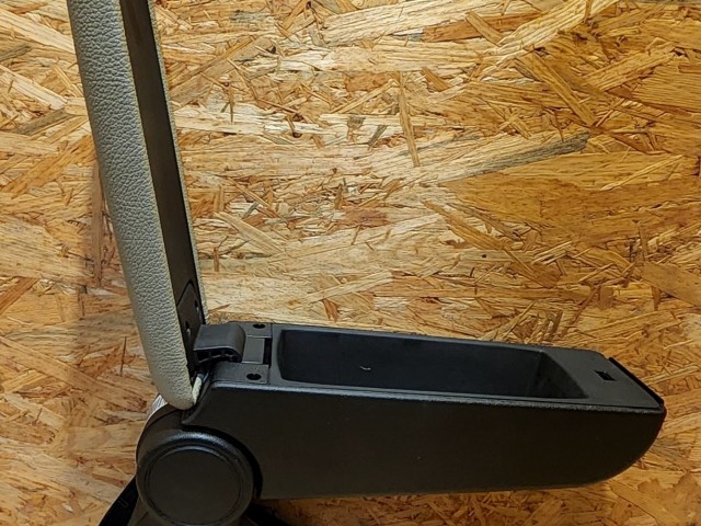 165137 Fiat Linea 2007-2017 bézs színű, bőr könyöklő 