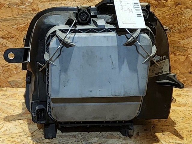 165154 Fiat Doblo I. 2000-2005 jobb első ködlámpás fényszóró, felső részén matt a plexi !!!!!!!!