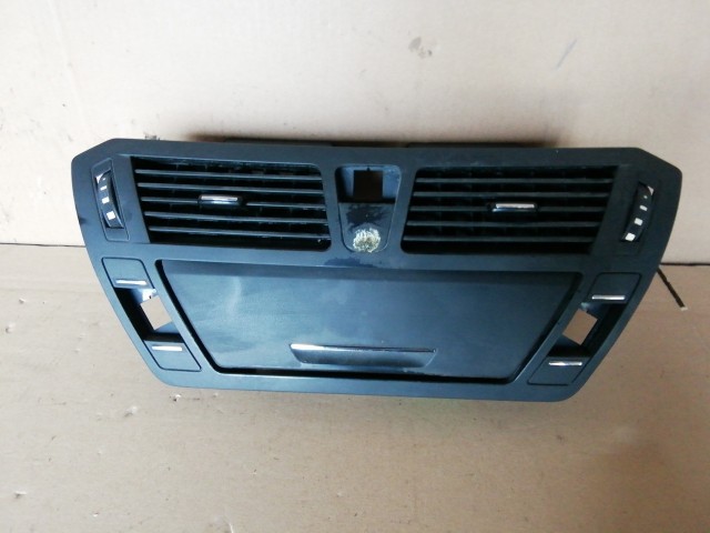 Citroen C4 Picasso 2006-2013 Levegő beömlő Használt
