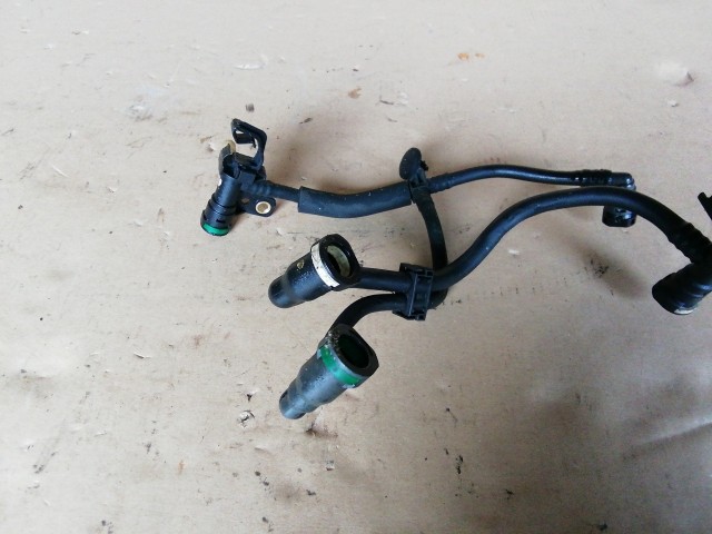 Citroen C4 Picasso 2006-2013 Üzemanyag cső Használt