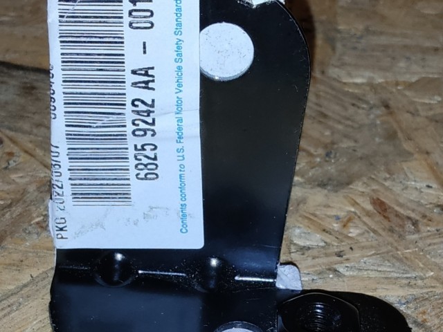 Fiat Doblo 2009-2022 gyári új jobb oldali sárvédőtartó lemez 51811090