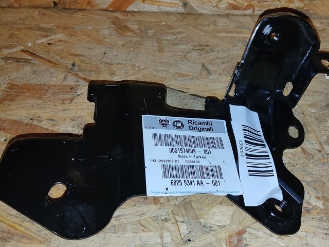 Fiat Doblo 2015-2022 gyári új bal oldali fényszóró tartó lemez fényszóró tartó lemez