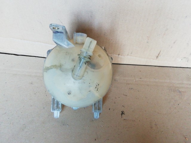 Citroen C4 Picasso 2006-2013 Kiegyenlítő tartály 9684527680