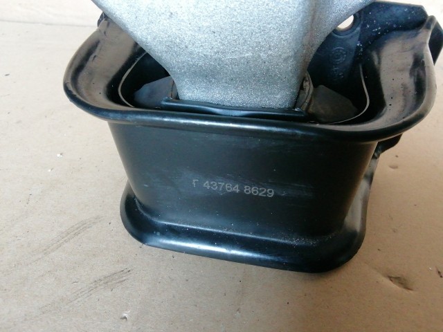 Citroen C4 Picasso 2006-2013 Motor tartó gumibak 437648629