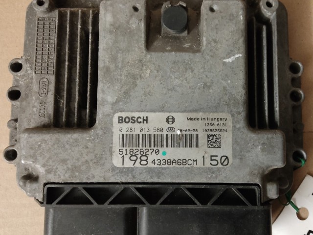Fiat Bravo 2007-2014 1,9 16v Diesel motorvezérlő 51828270 , 0281013580
