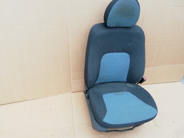 126395 Fiat Doblo 2000-2009 jobb első ülés 