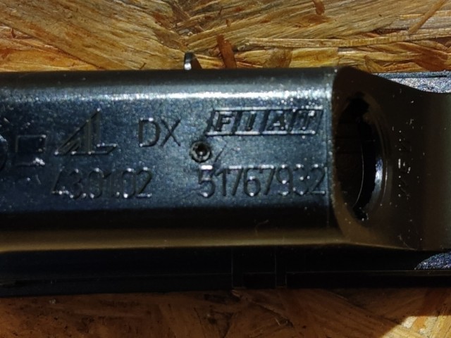 Alfa Romeo MiTo , Fiat Grande Punto , Bravo gyári új jobb oldali rendszámtábla világítás 51767932