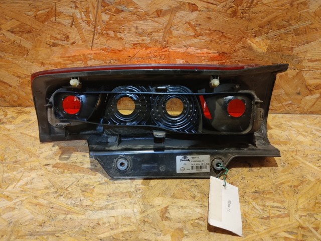 153097 Fiat Fiorino , Qubo 2007 Bal hátsó lámpa, a képen látható sérüléssel 1353206080