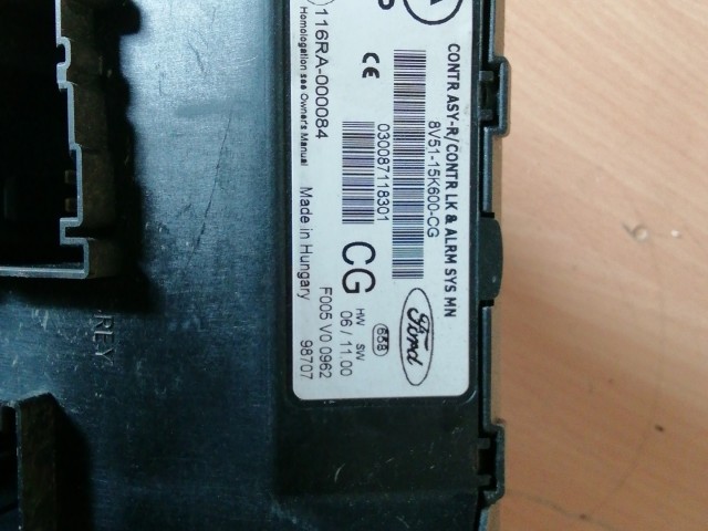 Ford Fiesta 2008-2013 Biztosítéktábla  Használt belső