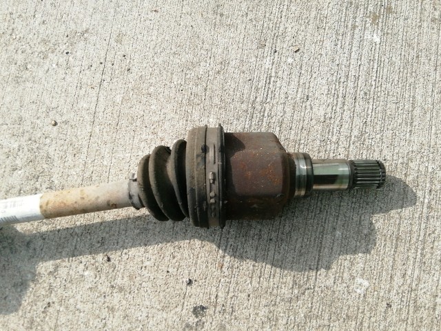 Ford Fiesta 2008-2017 1,4 16v benzin bal oldali féltengely  8V51-3B437-CA