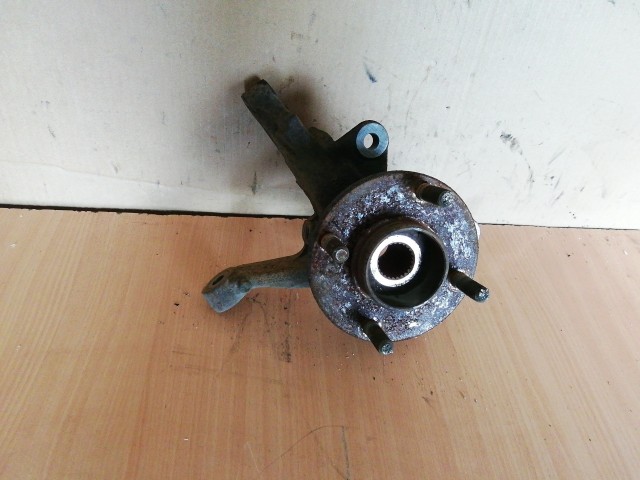 126628 Ford Fiesta 2008-2017 1,4 16v benzin, 25 bordás jobb első csonkállvány (kerékagy)